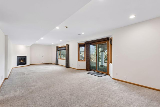 6206 Juneau Lane N, Maple Grove, MN 55311