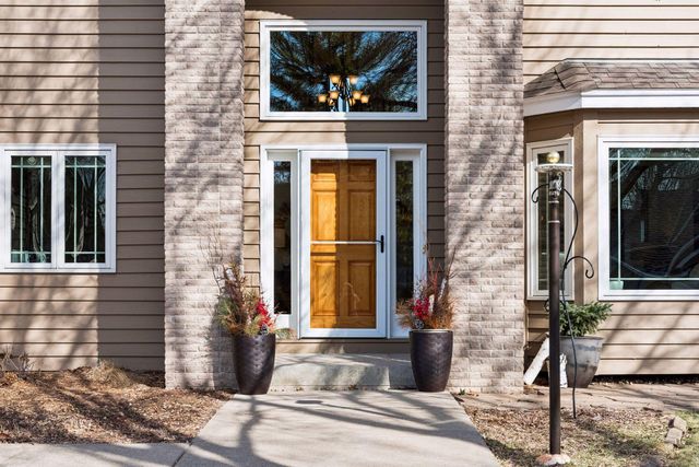 6206 Juneau Lane N, Maple Grove, MN 55311