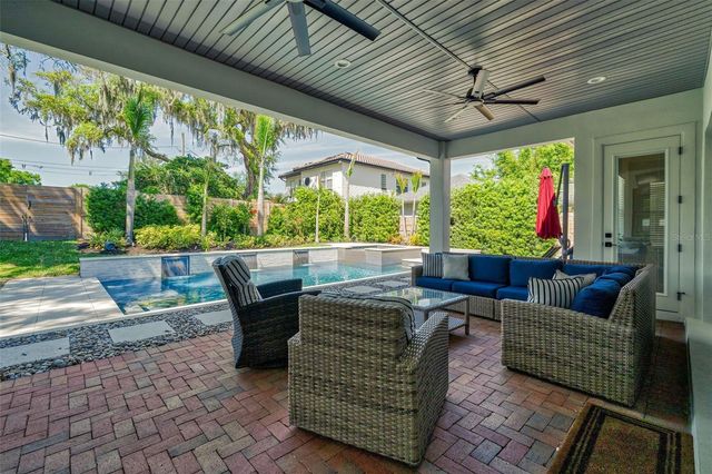 427 RAEHN STREET, Orlando, FL 32806