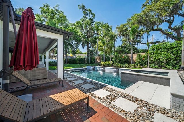 427 RAEHN STREET, Orlando, FL 32806