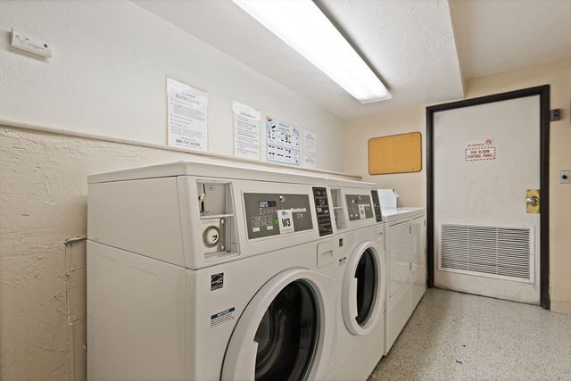 23 Pine St A, Canton, MA 02021