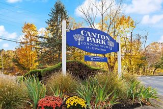 23 Pine St A, Canton, MA 02021