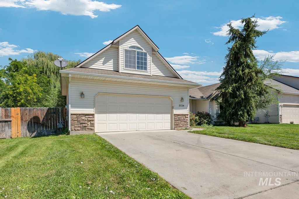3724 E Emory, Nampa, ID 83686