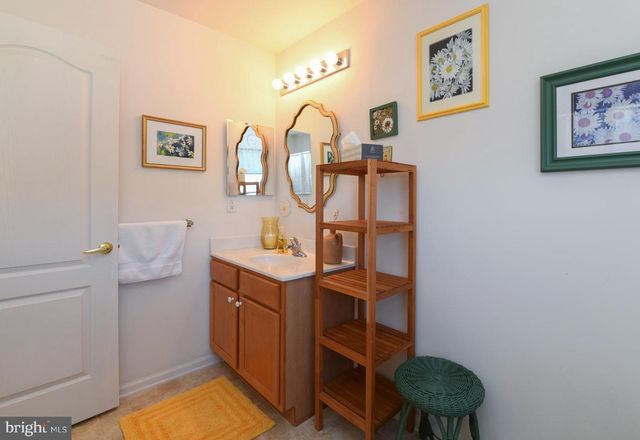 67 HIGHBRIDGE LN, West Deptford, NJ 08086