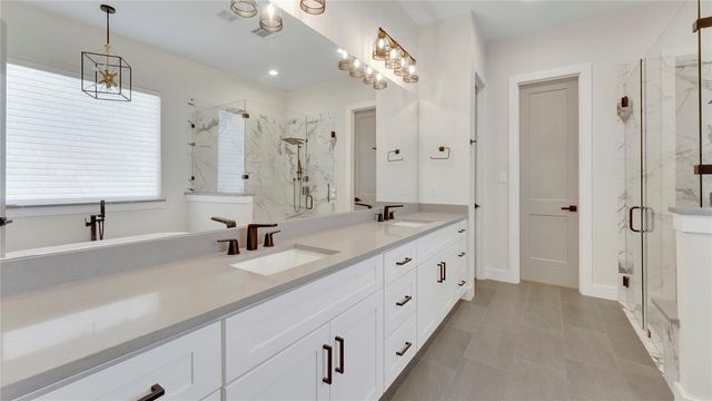 73 Wyndemere Drive, Montgomery, TX 77356