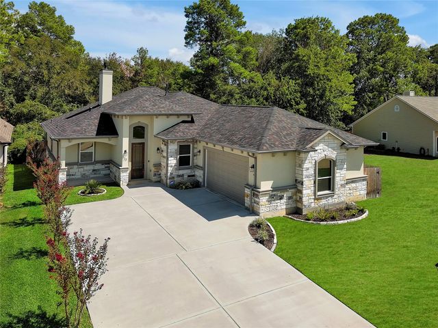 73 Wyndemere Drive, Montgomery, TX 77356
