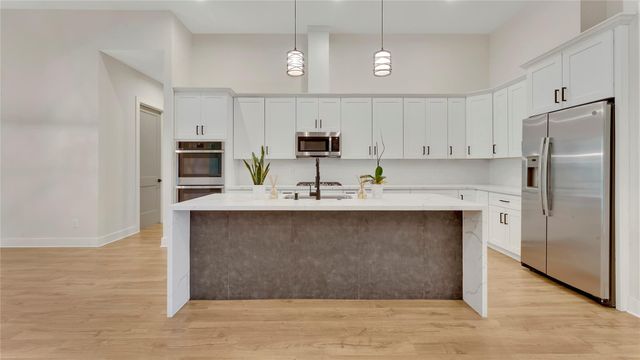 73 Wyndemere Drive, Montgomery, TX 77356