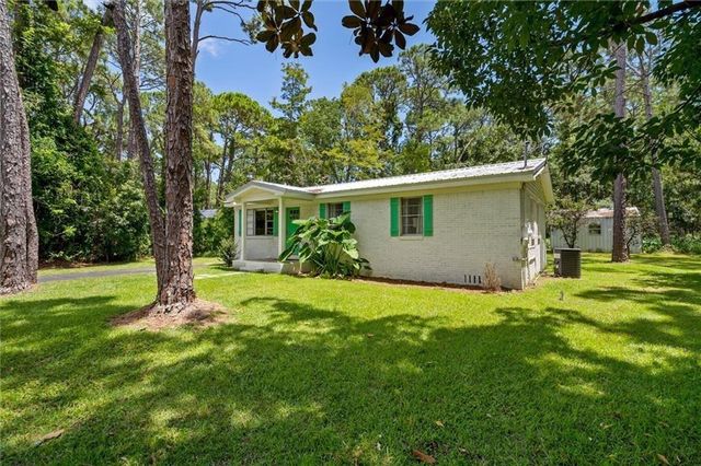 1005 Maldonado Place, Dauphin Island, AL 36528