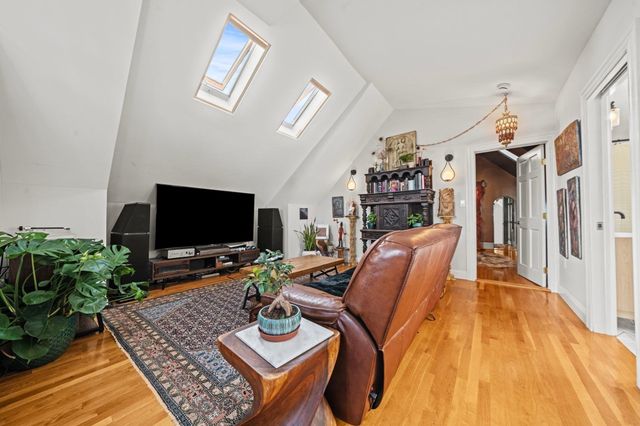 49 Dartmouth Street 2, Somerville, MA 02145