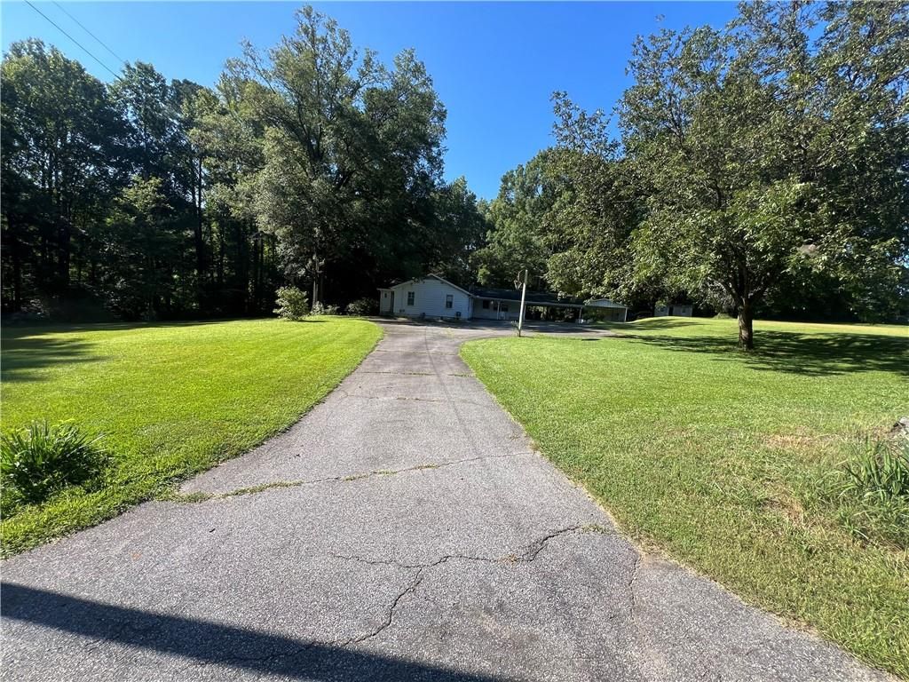 71 Mcguire Road, Dallas, GA 30157