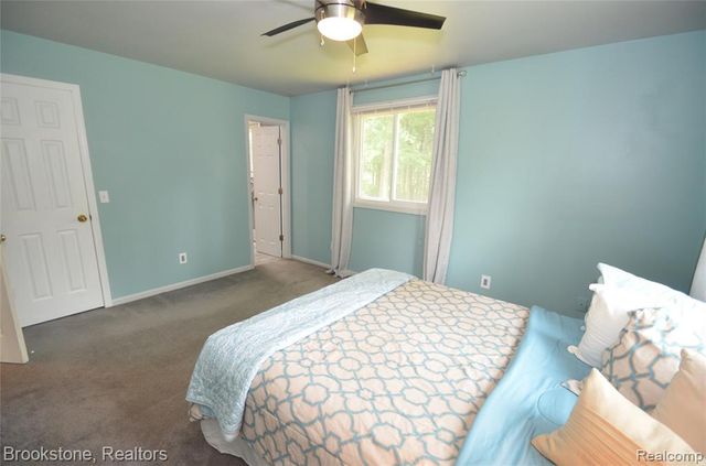 4428 Fenmore Avenue, Waterford, MI 48328
