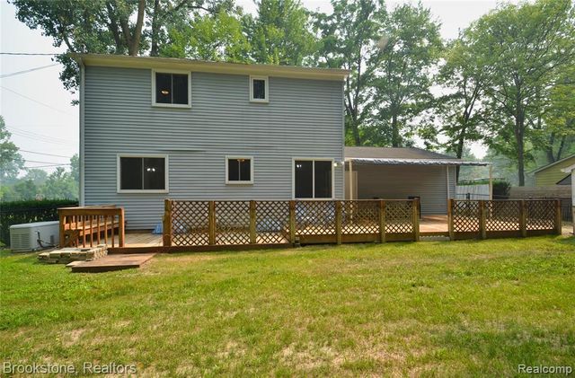 4428 Fenmore Avenue, Waterford, MI 48328