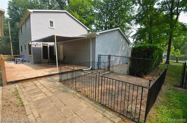 4428 Fenmore Avenue, Waterford, MI 48328