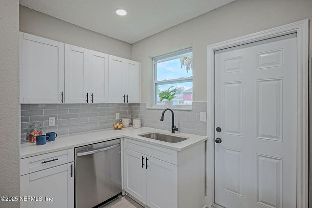 548 AIKEN Road, Jacksonville, FL 32216