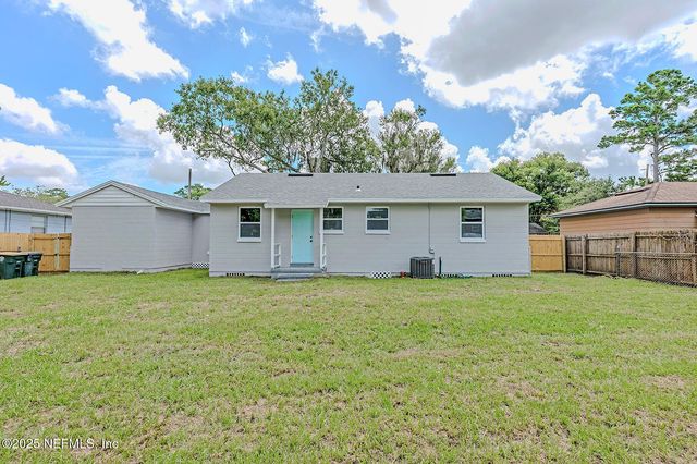548 AIKEN Road, Jacksonville, FL 32216