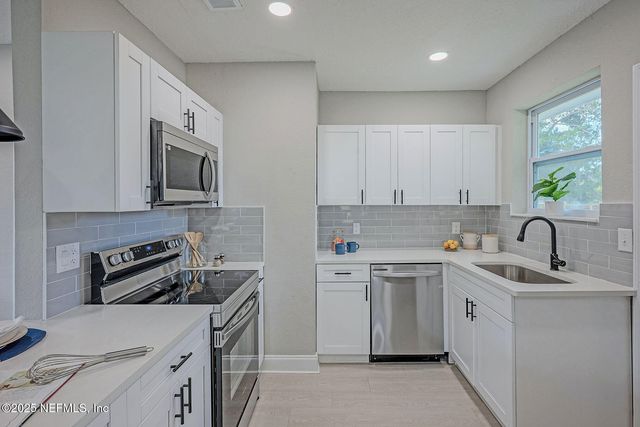 548 AIKEN Road, Jacksonville, FL 32216