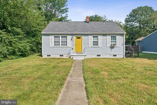 217 LOCUST AVE, Colonial Beach, VA 22443
