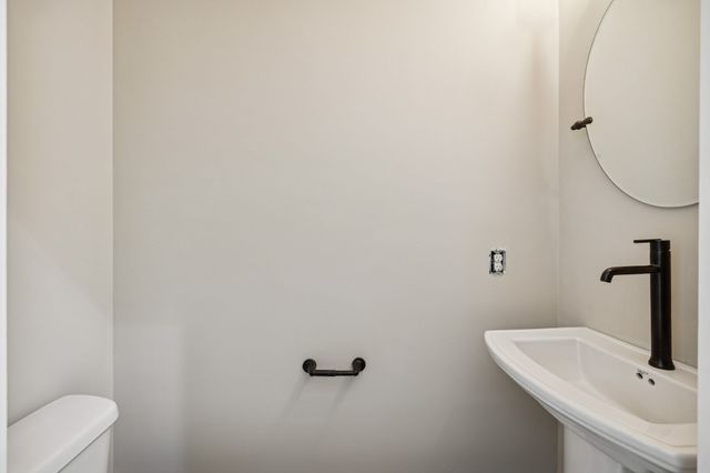 2690 Miami Ave, Nashville, TN 37214