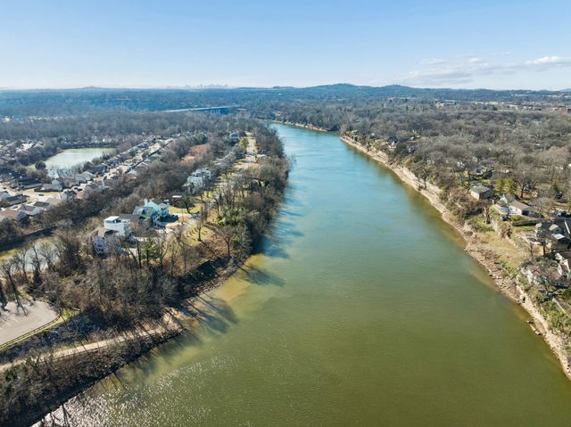 2690 Miami Ave, Nashville, TN 37214