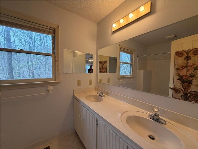 496 Mulligan Way, Jasper, GA 30143