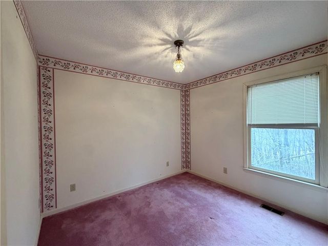 496 Mulligan Way, Jasper, GA 30143