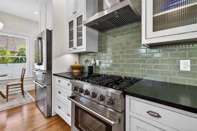 2845 7TH AVENUE N, St Petersburg, FL 33713