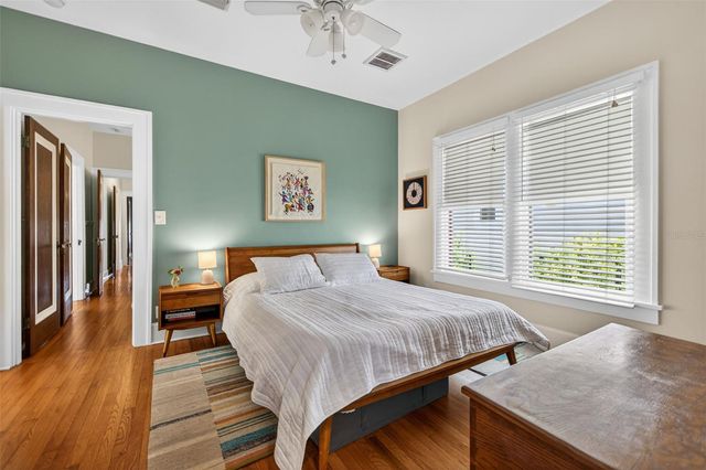 2845 7TH AVENUE N, St Petersburg, FL 33713