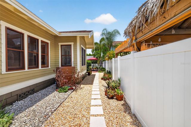 2845 7TH AVENUE N, St Petersburg, FL 33713