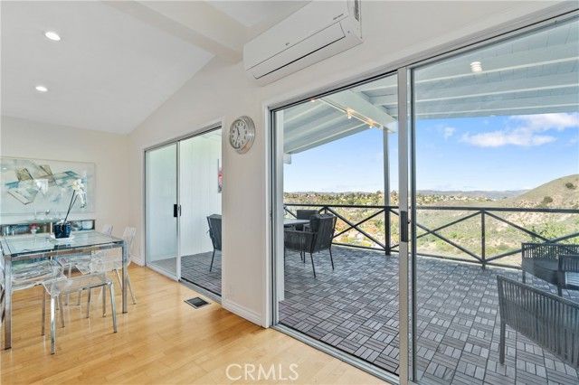 23777 Mulholland Highway 62, Calabasas, CA 91302