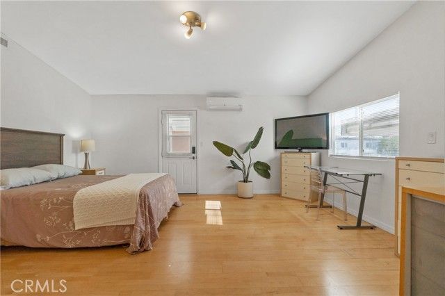 23777 Mulholland Highway 62, Calabasas, CA 91302