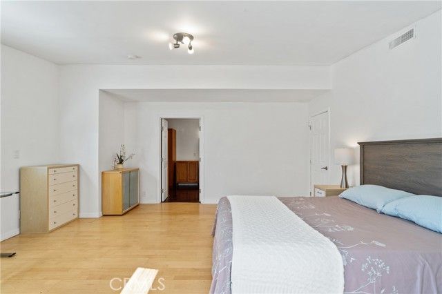 23777 Mulholland Highway 62, Calabasas, CA 91302