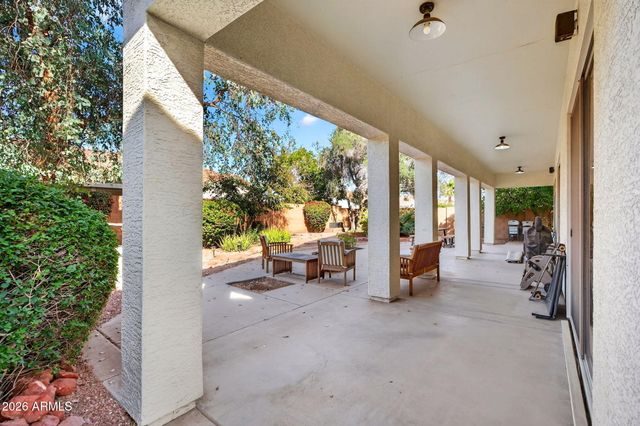 6762 W SHANNON Street, Chandler, AZ 85226