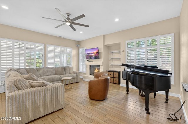 6762 W SHANNON Street, Chandler, AZ 85226