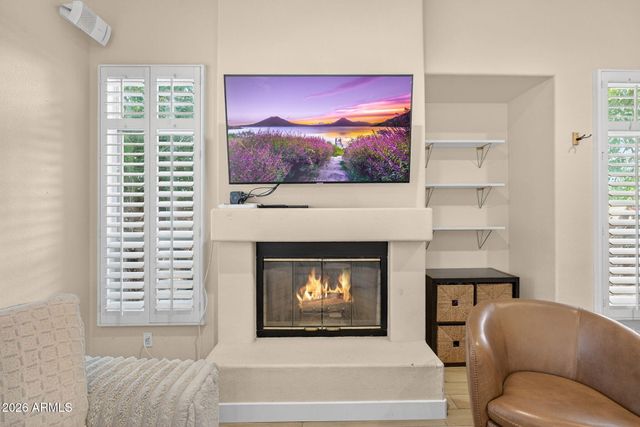 6762 W SHANNON Street, Chandler, AZ 85226