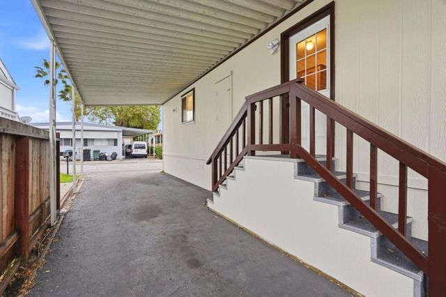 1085 Tasman Drive, Sunnyvale, CA 94089