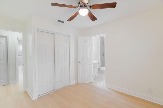 2831 N Seacrest Boulevard A, Boynton Beach, FL 33435