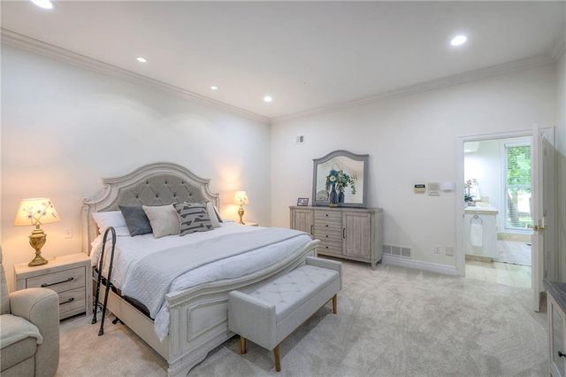 3109 W 118th Street, Leawood, KS 66211