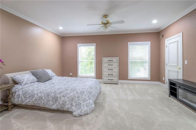 3109 W 118th Street, Leawood, KS 66211