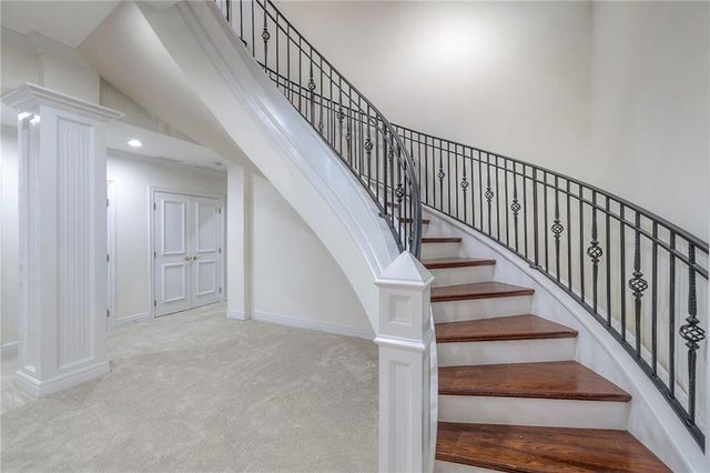 3109 W 118th Street, Leawood, KS 66211