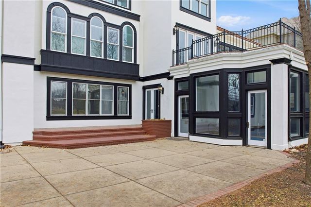 3109 W 118th Street, Leawood, KS 66211