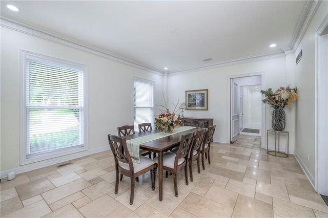 3109 W 118th Street, Leawood, KS 66211