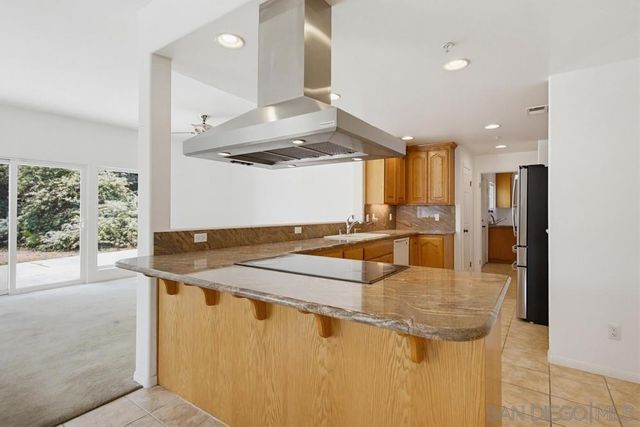 171 Dawn View, El Cajon, CA 92021