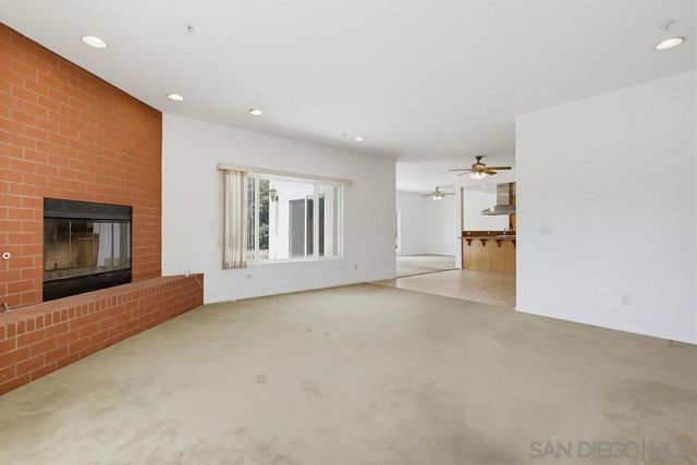 171 Dawn View, El Cajon, CA 92021