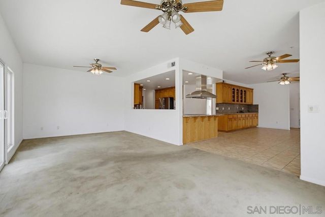 171 Dawn View, El Cajon, CA 92021