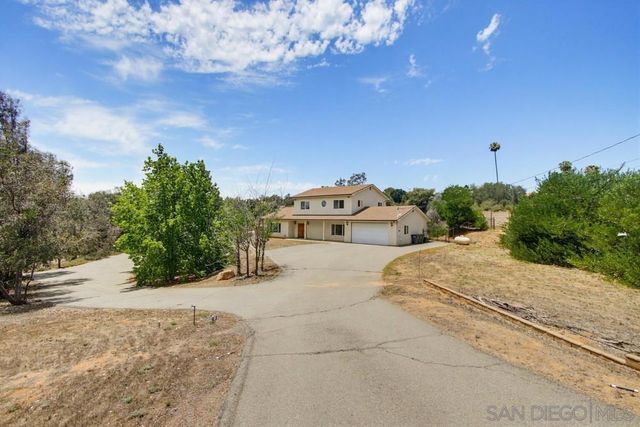 171 Dawn View, El Cajon, CA 92021