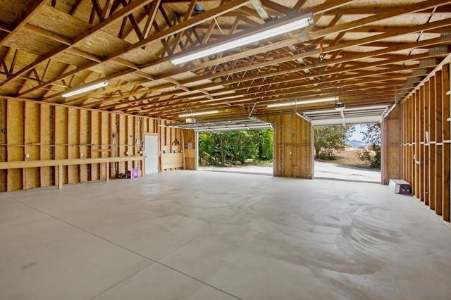 171 Dawn View, El Cajon, CA 92021