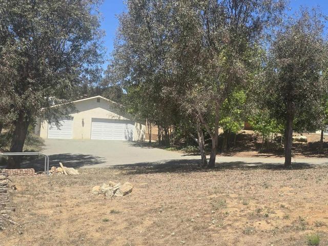171 Dawn View, El Cajon, CA 92021