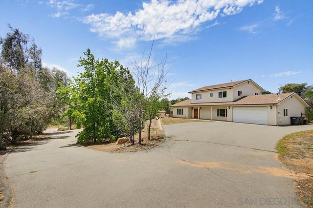 171 Dawn View, El Cajon, CA 92021