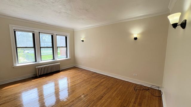 8748 S Dauphin Avenue 1B, Chicago, IL 60619