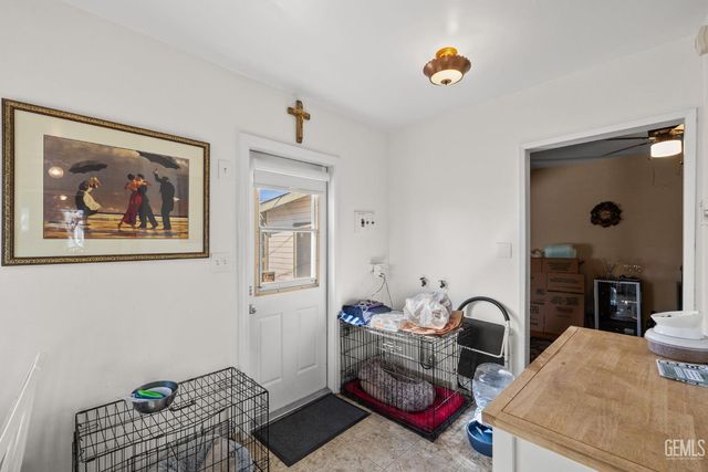 109 Myrtle Street, Bakersfield, CA 93304